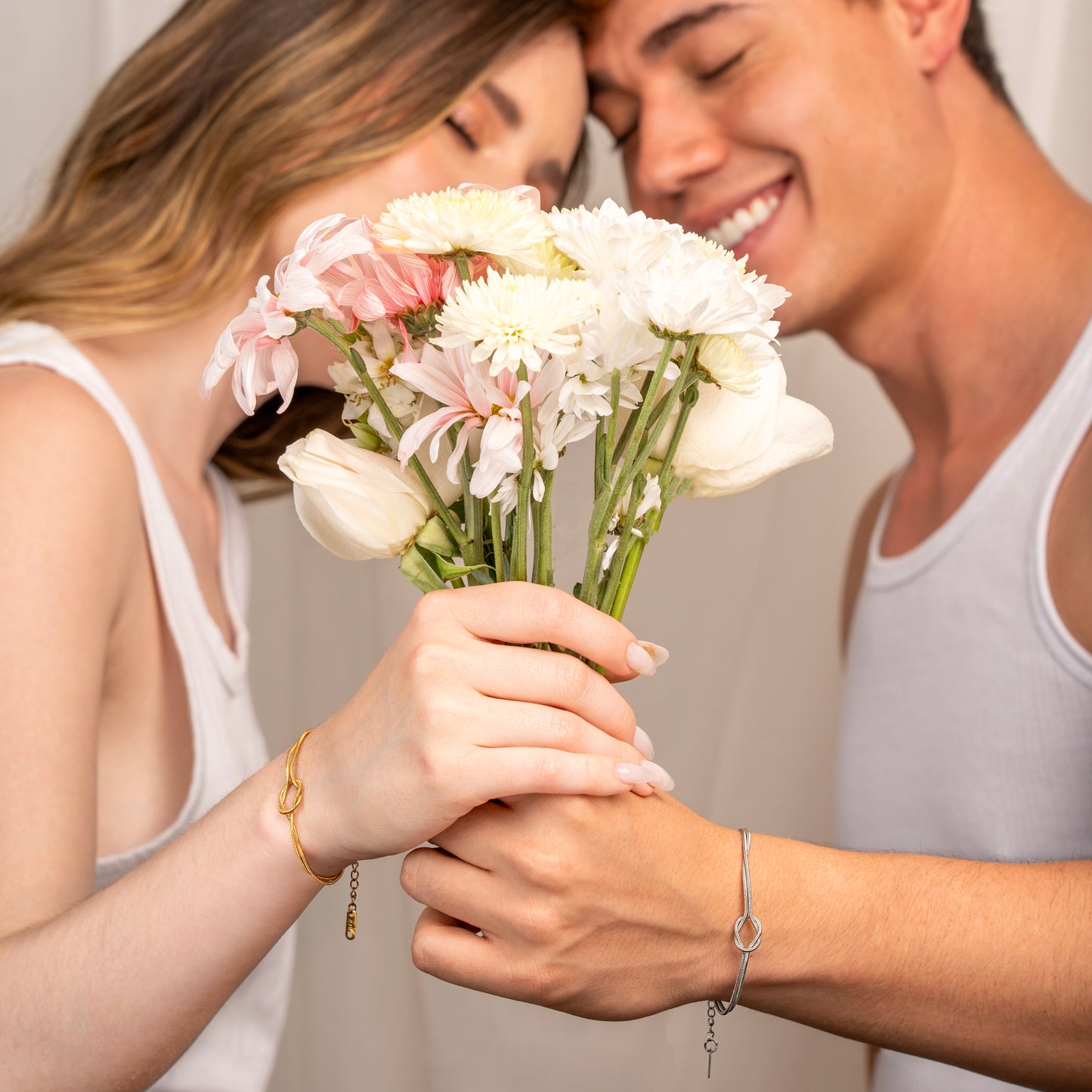 PAR DE PULSERAS NUDO ETERNO - TÚ Y YO