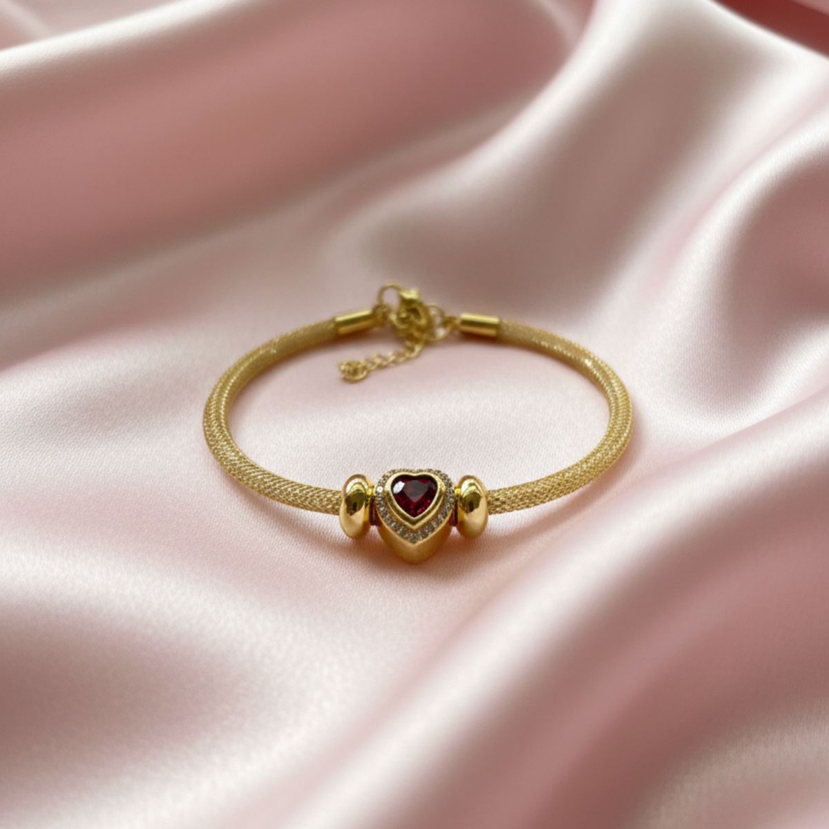 Pulsera Corazón Eclat - La Declaración Silenciosa de una Mujer Imparable.